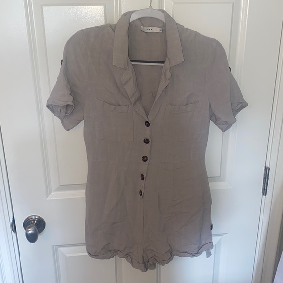 Tan romper - Picture 1 of 2